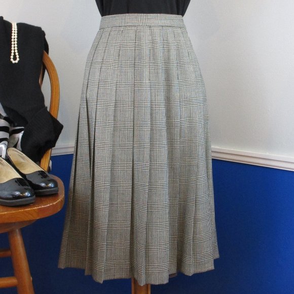 Talbots Dresses & Skirts - ⭐2X HP⭐ VTG Talbot's Hounds-tooth Plaid Skirt